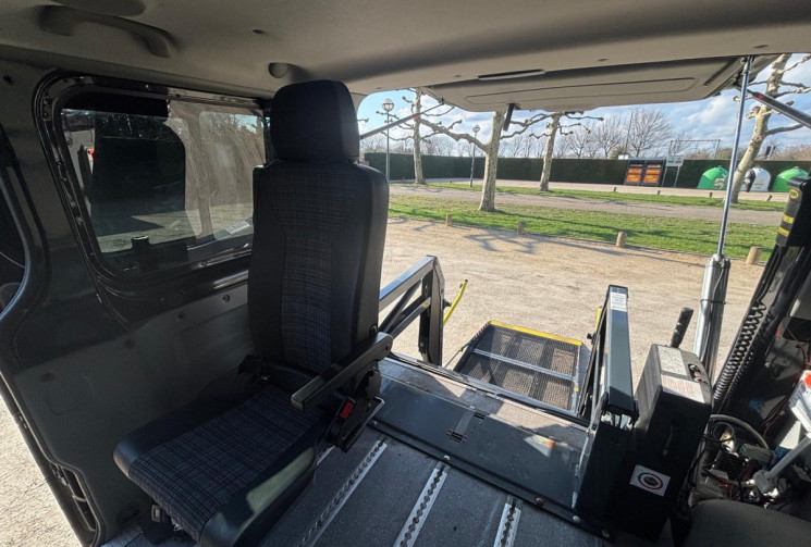 Opel VIVARO 2.0 CDTI 115CV 9 PL - TPMR - LIFT ELECTRIQUE RICON + SIEGE TRANSFERT PIVOTANT