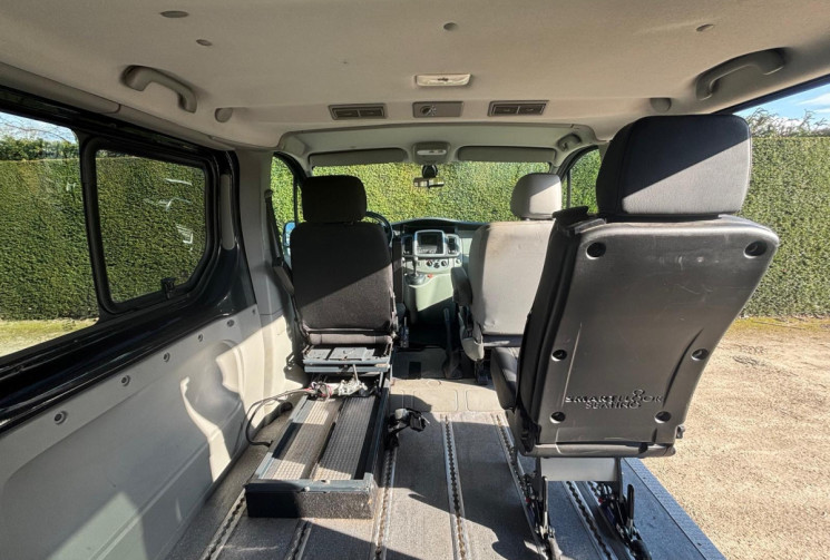 Opel VIVARO 2.0 CDTI 115CV 9 PL - TPMR - LIFT ELECTRIQUE RICON + SIEGE TRANSFERT PIVOTANT