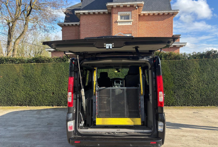 Opel VIVARO 2.0 CDTI 115CV 9 PL - TPMR - LIFT ELECTRIQUE RICON + SIEGE TRANSFERT PIVOTANT