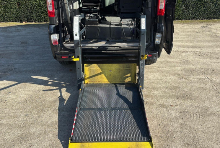 Opel VIVARO 2.0 CDTI 115CV 9 PL - TPMR - LIFT ELECTRIQUE RICON + SIEGE TRANSFERT PIVOTANT