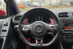 Volkswagen Golf 2.0 GTI ADIDAS