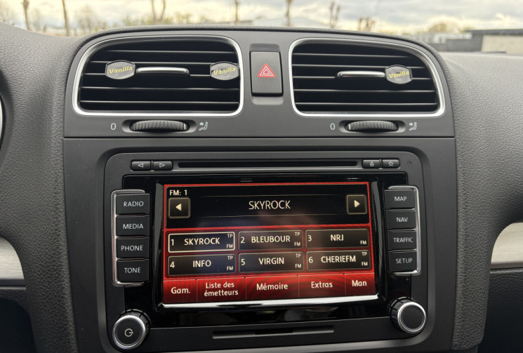 Volkswagen Golf 2.0 GTI ADIDAS