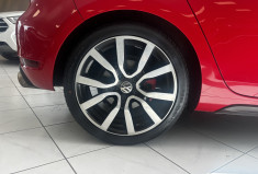 Volkswagen Golf 2.0 GTI ADIDAS