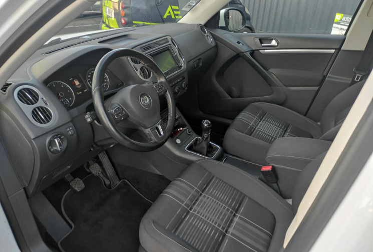 Volkswagen Tiguan 2.0 TDI 110 CH BLUEMOTION SPORTLINE