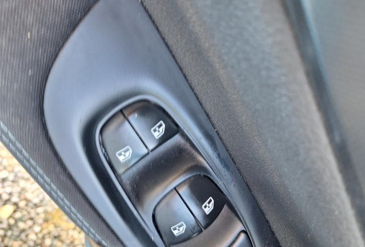 Nissan Qashqai 1.5 dCi 110 ch N-Connecta 99g