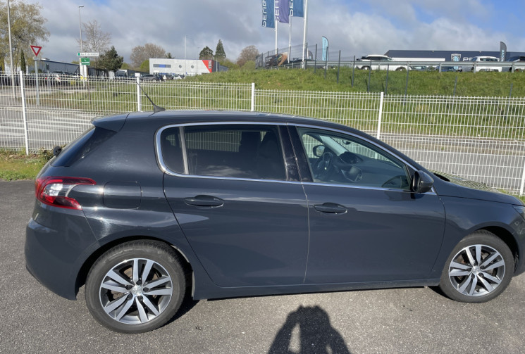 Peugeot 308 Ph 2  1.5 BlueHdi 130 CV ALLURE