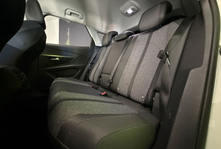 Peugeot 3008 1.6 HDI 120 cv ALLURE