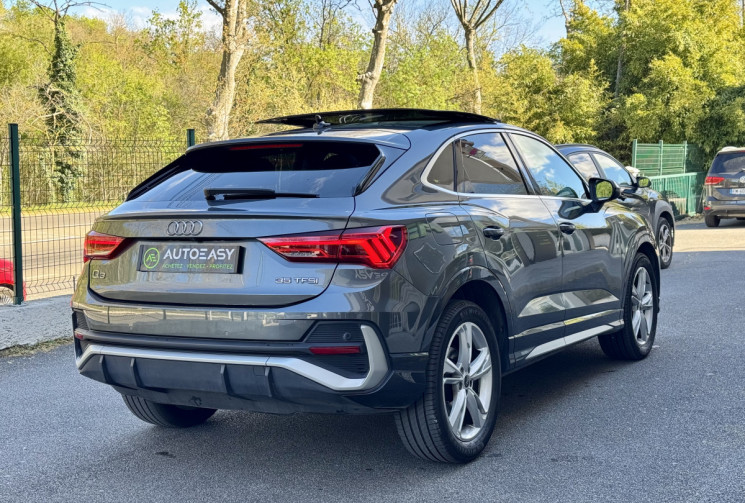 Audi Q3 SPORTBACK S-line 35 TFSi 150 S-Tronic7 Mild Hybrid / Toit ouvrant / Carplay / Sieges chauff