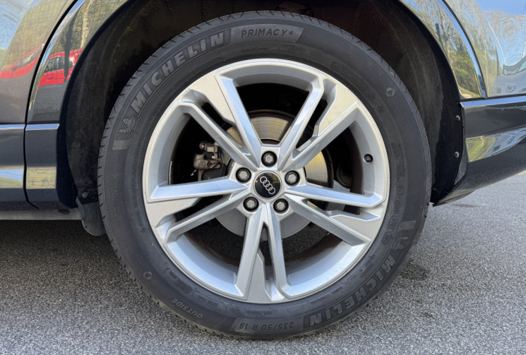 Audi Q3 SPORTBACK S-line 35 TFSi 150 S-Tronic7 Mild Hybrid / Toit ouvrant / Carplay / Sieges chauff