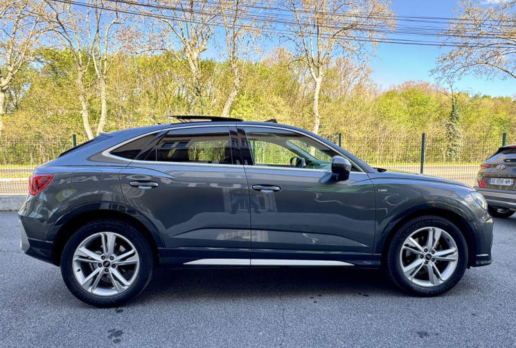 Audi Q3 SPORTBACK S-line 35 TFSi 150 S-Tronic7 Mild Hybrid / Toit ouvrant / Carplay / Sieges chauff