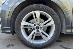 Audi Q3 SPORTBACK S-line 35 TFSi 150 S-Tronic7 Mild Hybrid / Toit ouvrant / Carplay / Sieges chauff