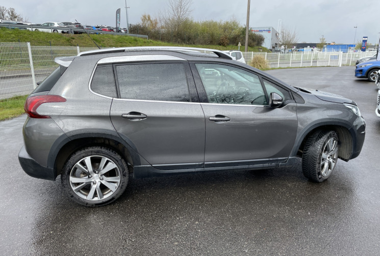 Peugeot 2008 1.5 BlueHDi 120 CV  ALLURE
