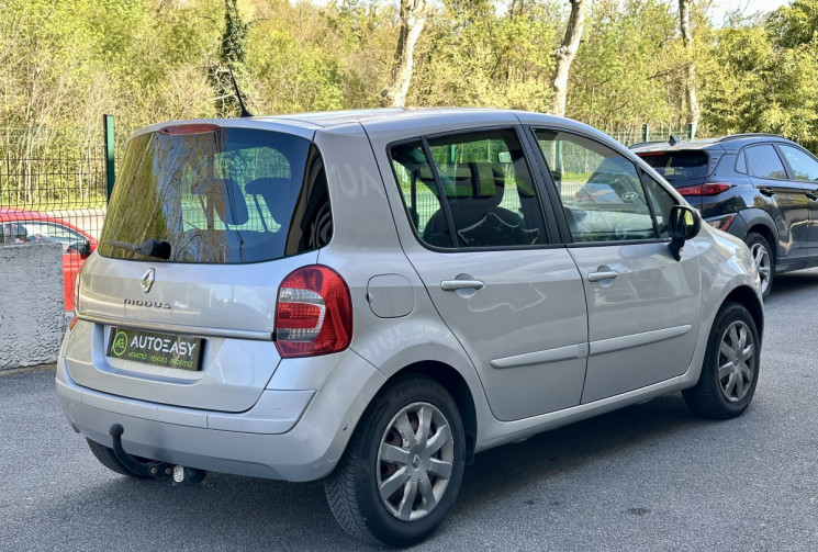 Renault MODUS 1.6 i 110 ch Boite Auto Night&Day / 86500 km / Attelage / Dossier d'entretien complet