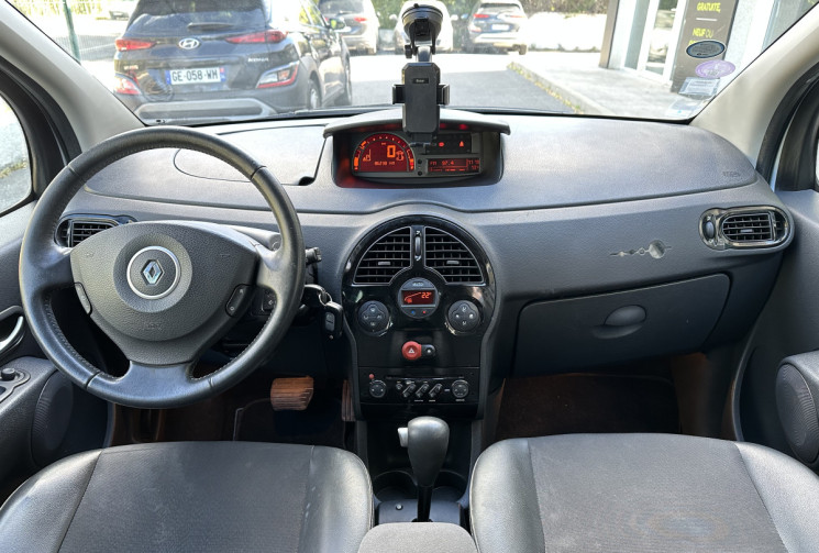 Renault MODUS 1.6 i 110 ch Boite Auto Night&Day / 86500 km / Attelage / Dossier d'entretien complet