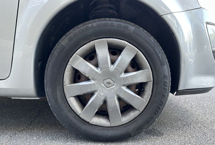 Renault MODUS 1.6 i 110 ch Boite Auto Night&Day / 86500 km / Attelage / Dossier d'entretien complet