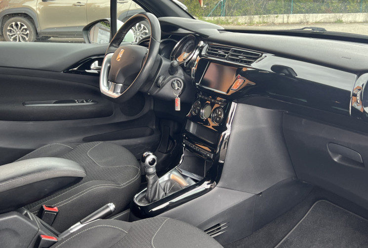 DS DS 3 PureTech 110ch So Chic S&S/ Courroie de distribution OK