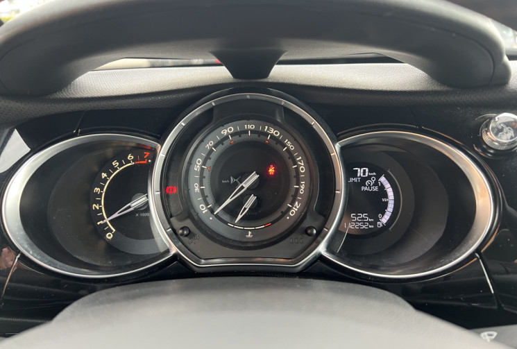 DS DS 3 PureTech 110ch So Chic S&S/ Courroie de distribution OK