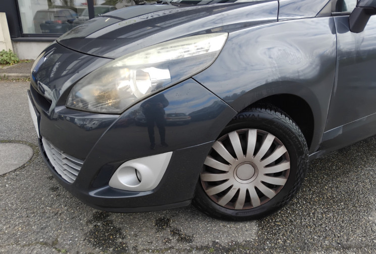 Renault GRAND SCENIC  III 1.6 dCi FAP eco2 130 cv - Siège chauffants 