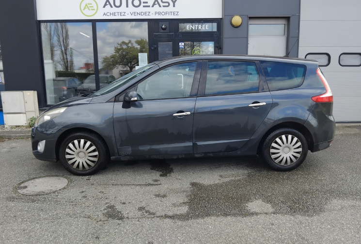 Renault GRAND SCENIC  III 1.6 dCi FAP eco2 130 cv - Siège chauffants 
