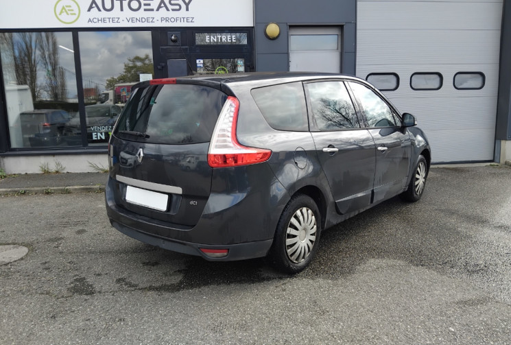 Renault GRAND SCENIC  III 1.6 dCi FAP eco2 130 cv - Siège chauffants 