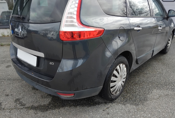 Renault GRAND SCENIC  III 1.6 dCi FAP eco2 130 cv - Siège chauffants 