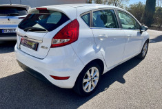 Ford Fiesta V 1.25 82ch Titanium 5p / 1ère Main