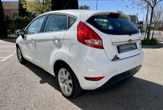Ford Fiesta V 1.25 82ch Titanium 5p / 1ère Main
