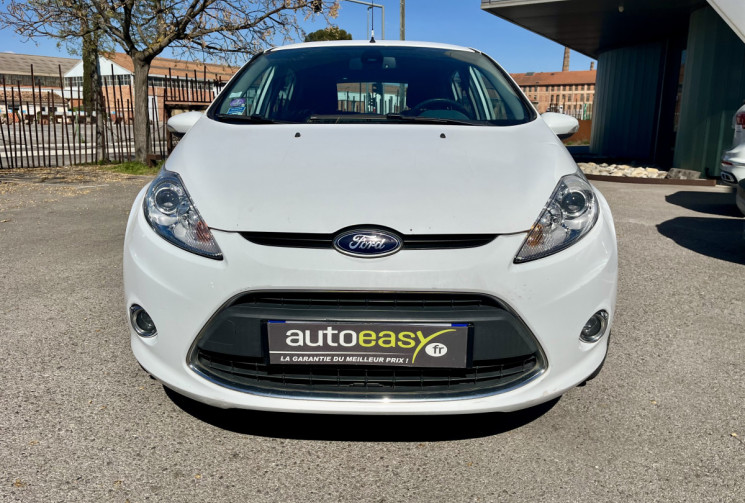 Ford Fiesta V 1.25 82ch Titanium 5p / 1ère Main