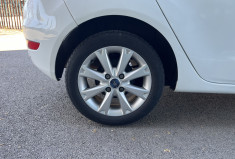 Ford Fiesta V 1.25 82ch Titanium 5p / 1ère Main