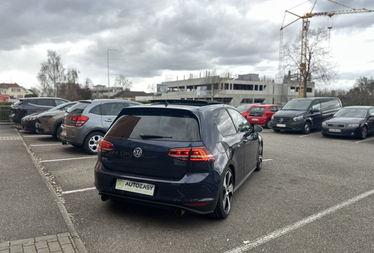 Volkswagen Golf 2.0 TSI 230ch BlueMotion Technology GTI Performance 