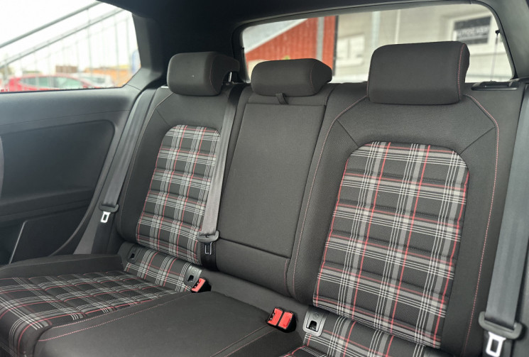 Volkswagen Golf 2.0 TSI 230ch BlueMotion Technology GTI Performance 5p 