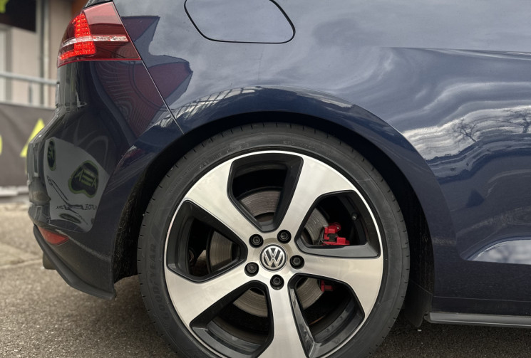 Volkswagen Golf 2.0 TSI 230ch BlueMotion Technology GTI Performance 5p 