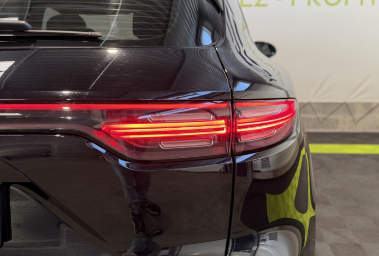 Porsche Cayenne  3.0 V6 462 e-HYBRID - Pack black / PDLS + / Bose / Porsche approved 24 mois 