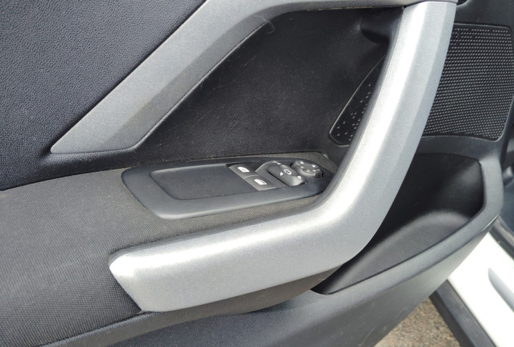 Peugeot 2008 1.2 PureTech 110ch Urban Cross S&S