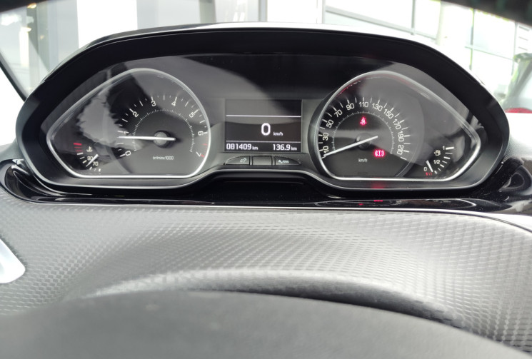 Peugeot 2008 1.2 PureTech 110ch Urban Cross S&S