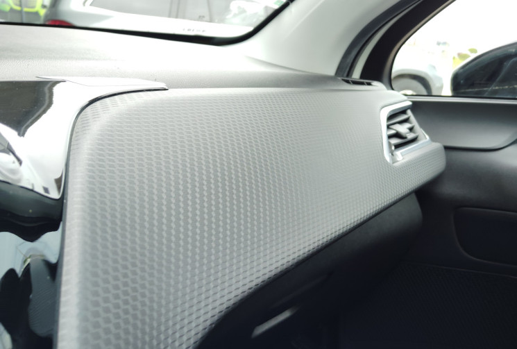 Peugeot 2008 1.2 PureTech 110ch Urban Cross S&S