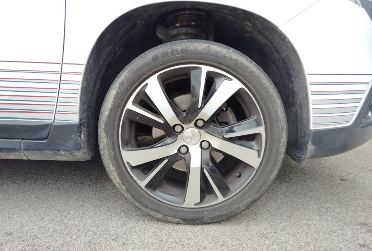 Peugeot 2008 1.2 PureTech 110ch Urban Cross S&S