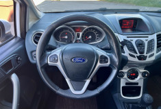 Ford Fiesta V 1.25 82ch Titanium 5p / 1ère Main