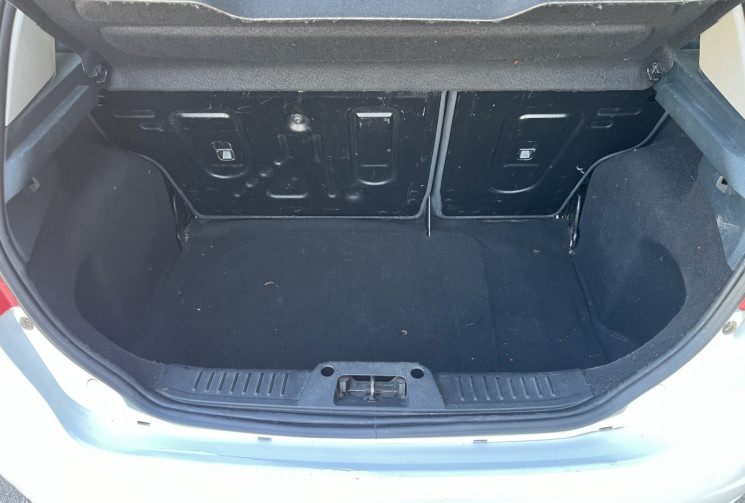 Ford Fiesta V 1.25 82ch Titanium 5p / 1ère Main