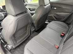 Peugeot 2008 1.5 BlueHDi 130 ch GT Pack EAT8 Historique complet Distribution neuve