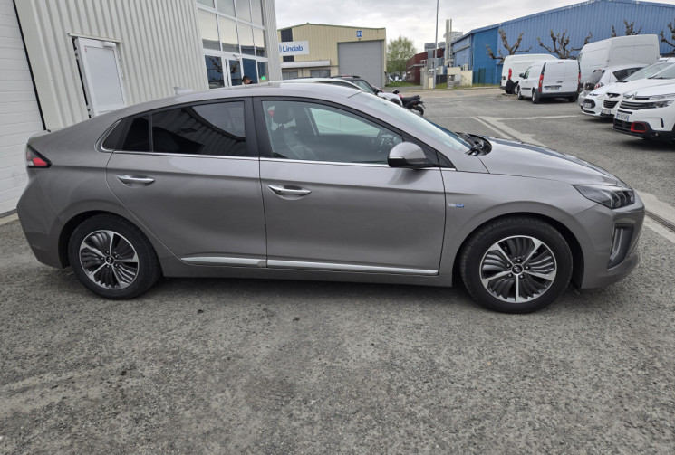 Hyundai Ioniq 1.6 GDI PHEV EXECUTIVE * sièges et volant chauffant * carplay * régulateur adaptatif