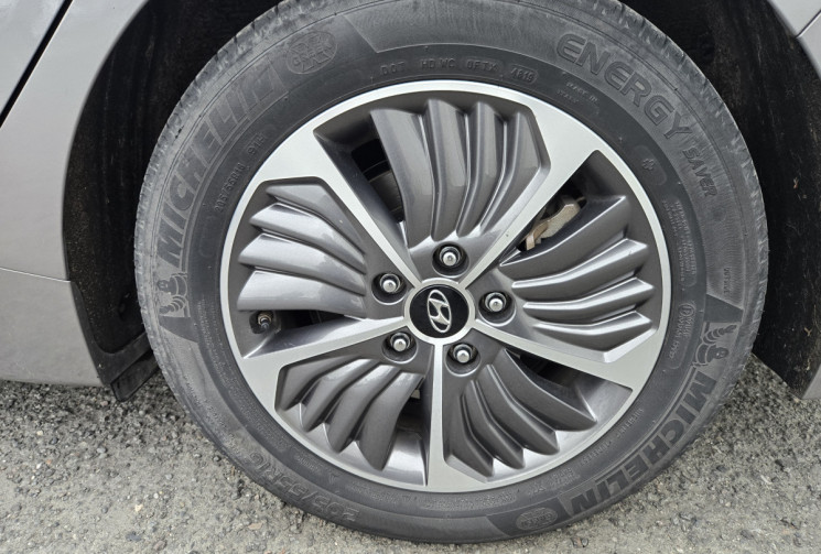 Hyundai Ioniq 1.6 GDI PHEV EXECUTIVE * sièges et volant chauffant * carplay * régulateur adaptatif