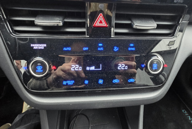 Hyundai Ioniq 1.6 GDI PHEV EXECUTIVE * sièges et volant chauffant * carplay * régulateur adaptatif