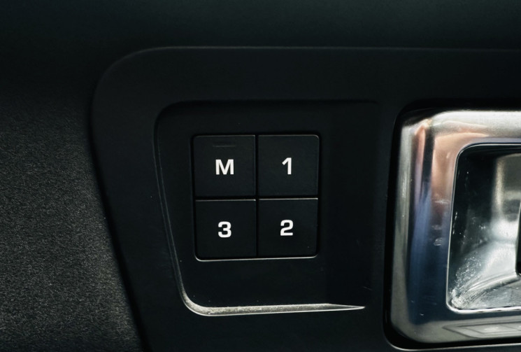 Land-Rover DISCOVERY SPORT 2.0 TD4 180ch AWD HSE Toit pano