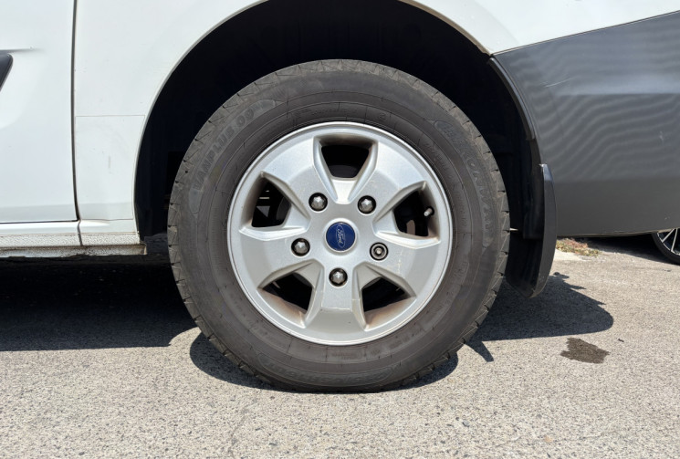 Ford CUSTOM 8 PLACES 2.0 130 TREND BUSINESS