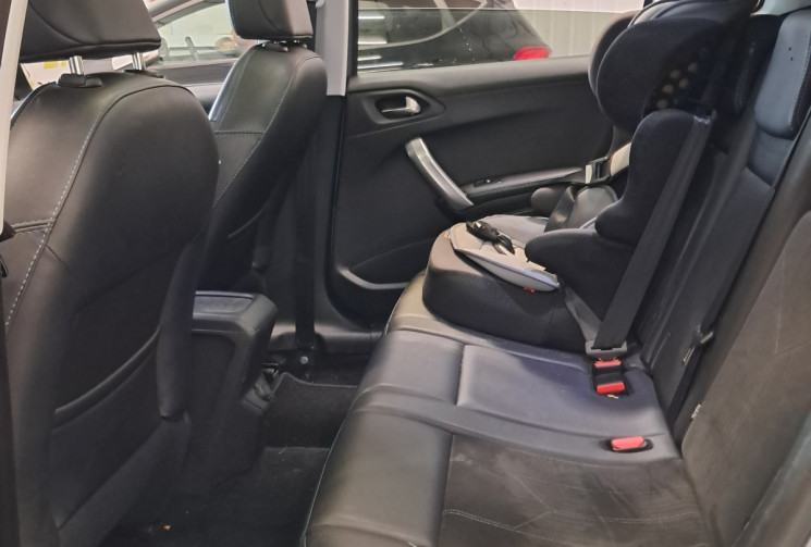 Peugeot 2008 1.2 PureTech 110 Crossway - TOIT PANO - CAMERA - ENTRETIEN SUIVI - DISTRI OK -