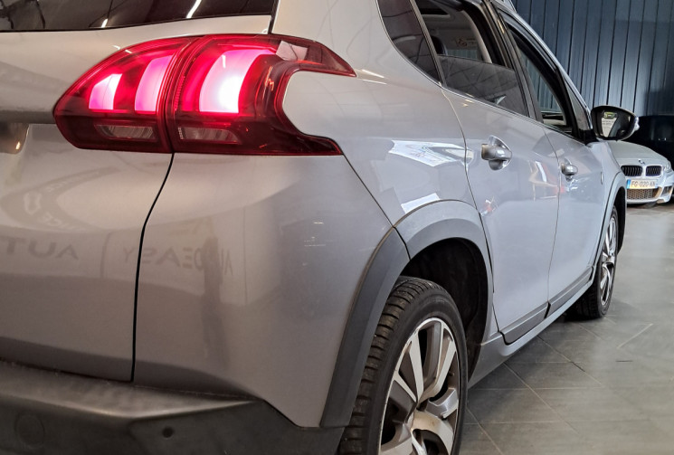 Peugeot 2008 1.2 PureTech 110 Crossway - TOIT PANO - CAMERA - ENTRETIEN SUIVI - DISTRI OK -