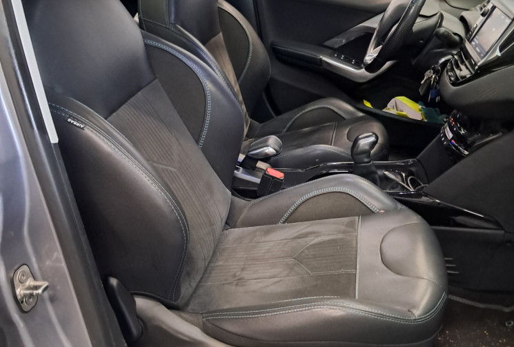 Peugeot 2008 1.2 PureTech 110 Crossway - TOIT PANO - CAMERA - ENTRETIEN SUIVI - DISTRI OK -