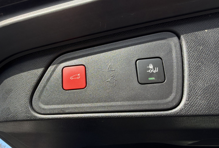 Peugeot 3008 1.5 Blue HDI 130 Allure Business EAT8