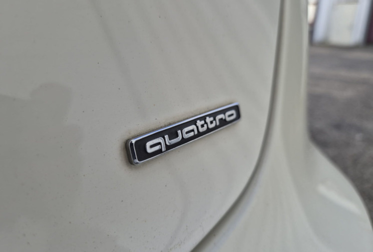 Audi A3 SPORTBACK QUATTRO 2.0 TDi  S-TRONIC 6 184 CV * CARNET COMPLET * TOIT OUVRANT